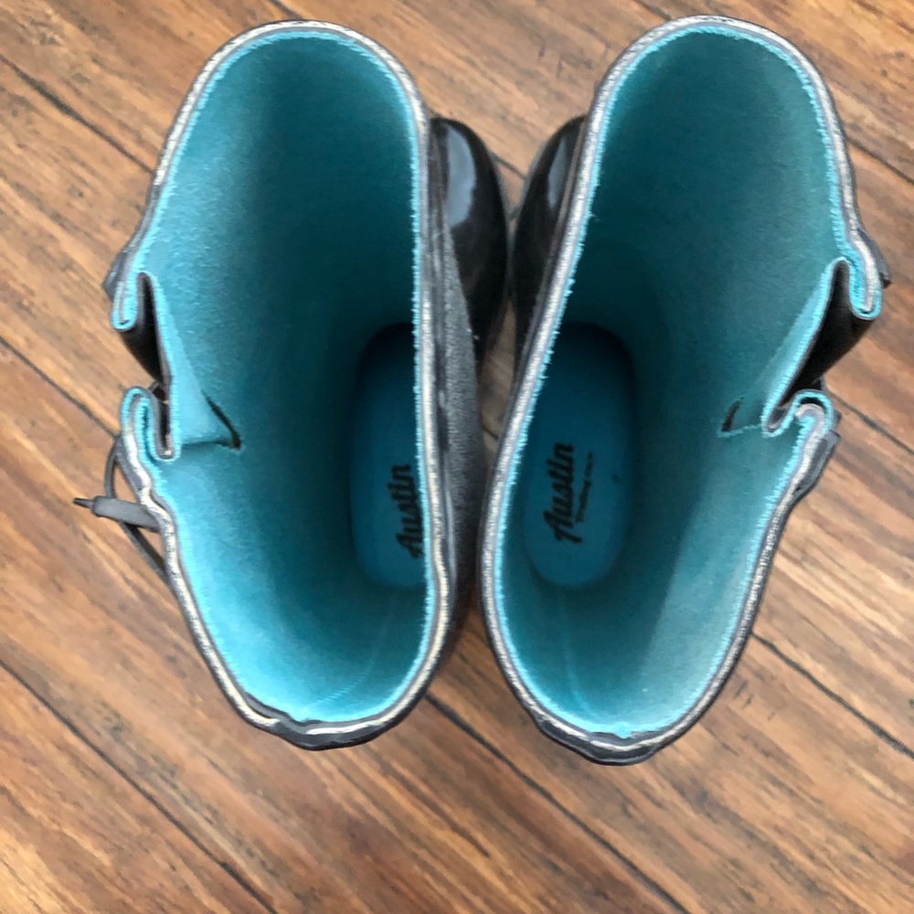 Austin Trading Co Tall Rain Boots - Picture 5 of 6